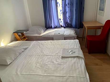 Triple Room with Shower