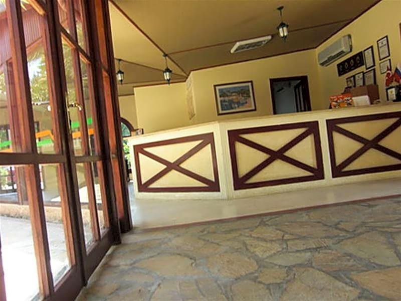 Green Paradise Beach Hotel