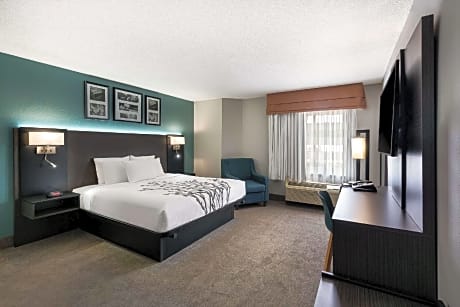 1 Queen Bed, Nonsmoking