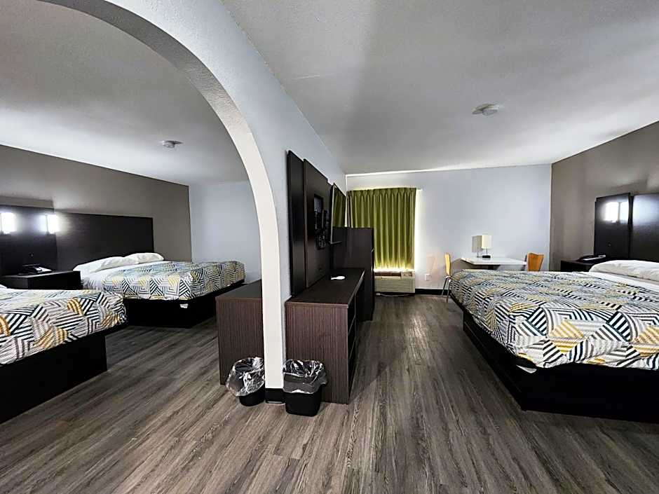 Motel 6-Pine Bluff, AR