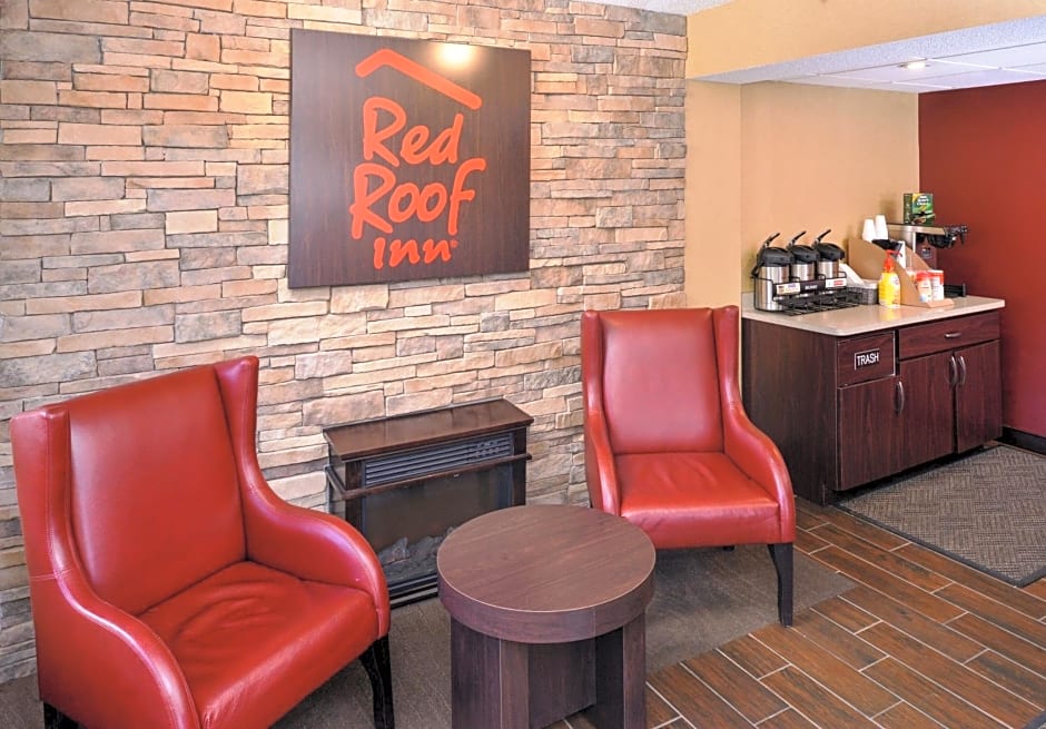 Red Roof Inn Milwaukee Airport