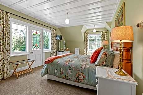 King Room with Balcony
