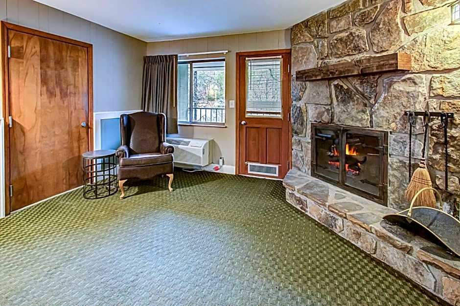 Brookside Lodge by FairBridge
