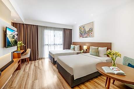 Studio Twin Room City View