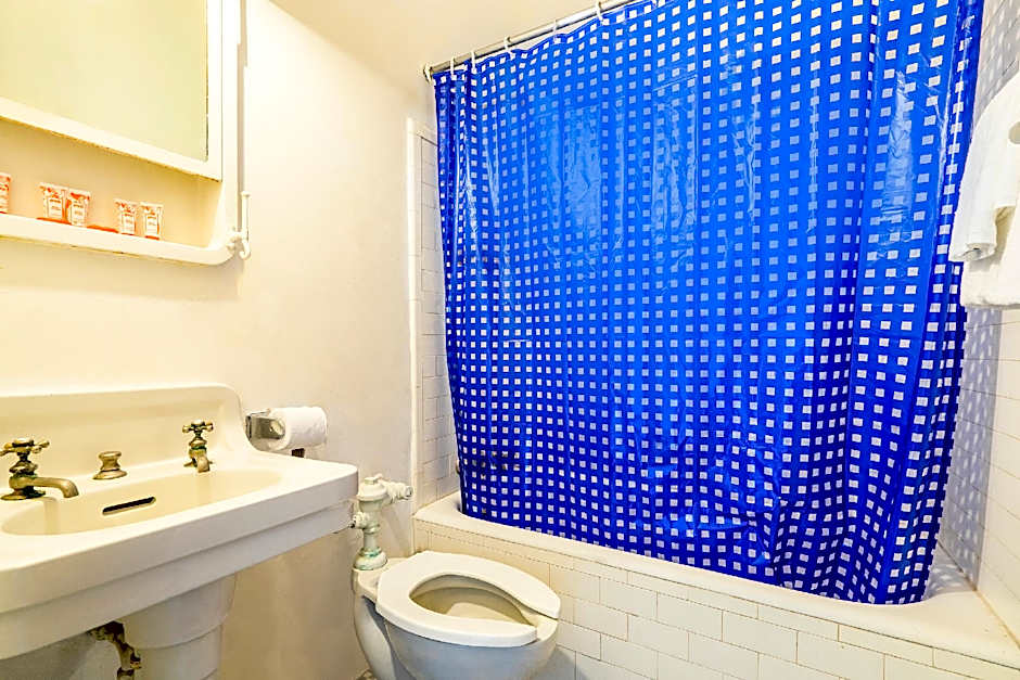 OYO Hotel Bradford Main St PA