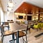 Holiday Inn Express & Suites Dayton East - Beavercreek by IHG