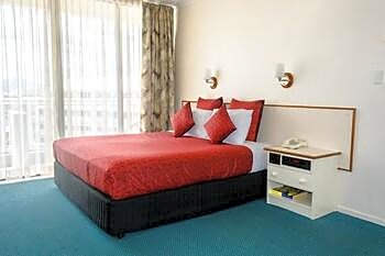 Acacia Court Hotel