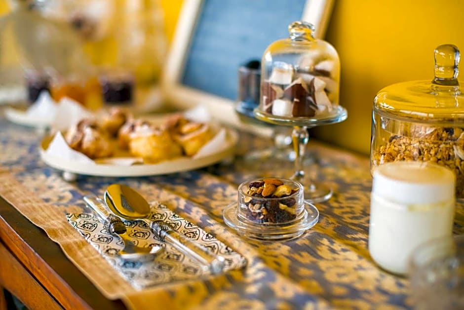 Tra gli Alberi e il Mare