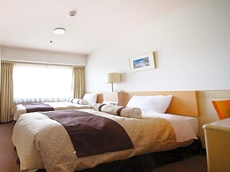 Economy Twin Room - Non-Smoking