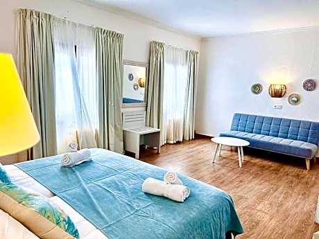 Double or Twin Room with Sea View (No Balcony)