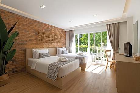Tropical Thai Twin room with Balcony