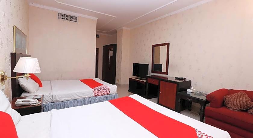 OYO 112 Semiramis Hotel