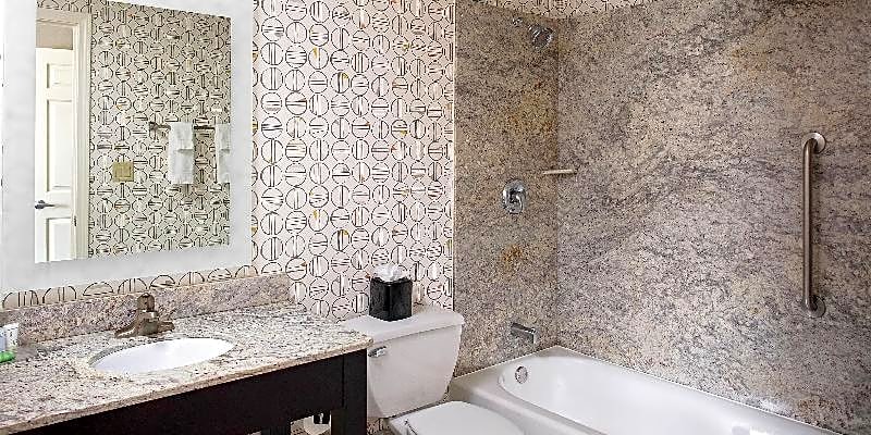 Holiday Inn & Suites Boston-Peabody By IHG