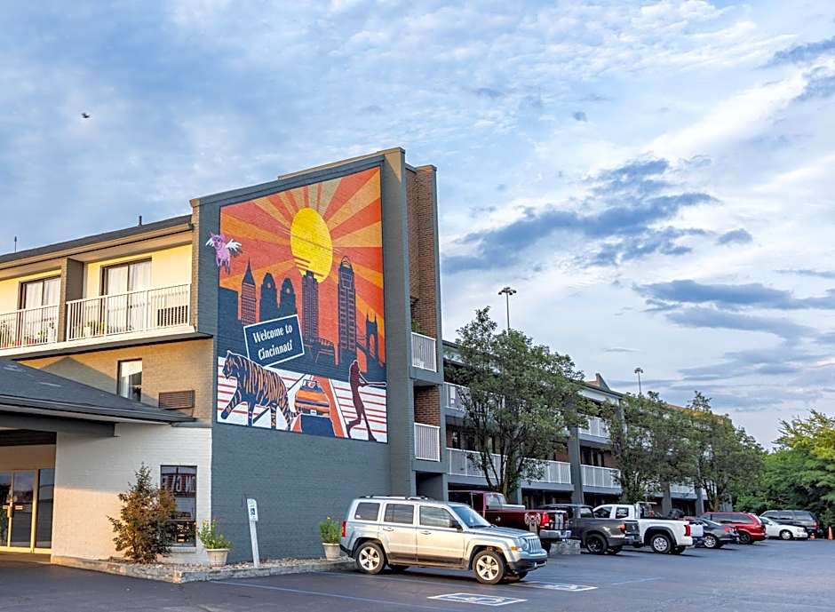 Days Inn by Wyndham Cincinnati East