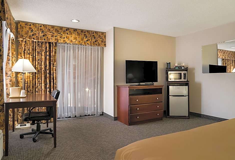 Quality Inn Grand Blanc - Flint South
