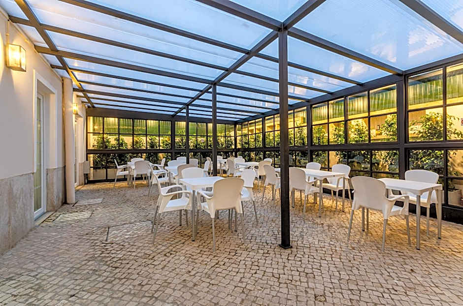 Avenida Park Residence