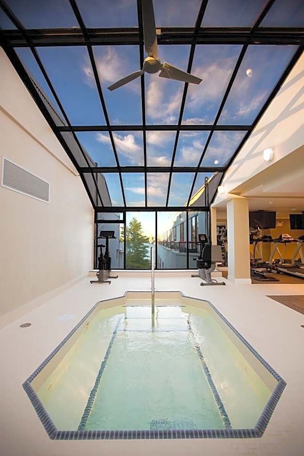 Granville Island Hotel