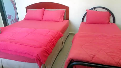 2 Single Beds Deluxe