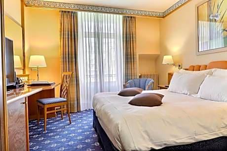 Standard Double or Twin Room with Street View