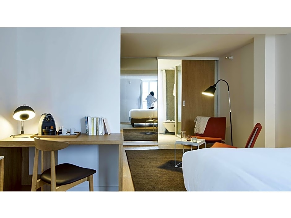 9Hotel Republique