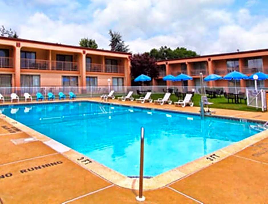 Red Carpet Inn & Suites Northeast Philadelphia