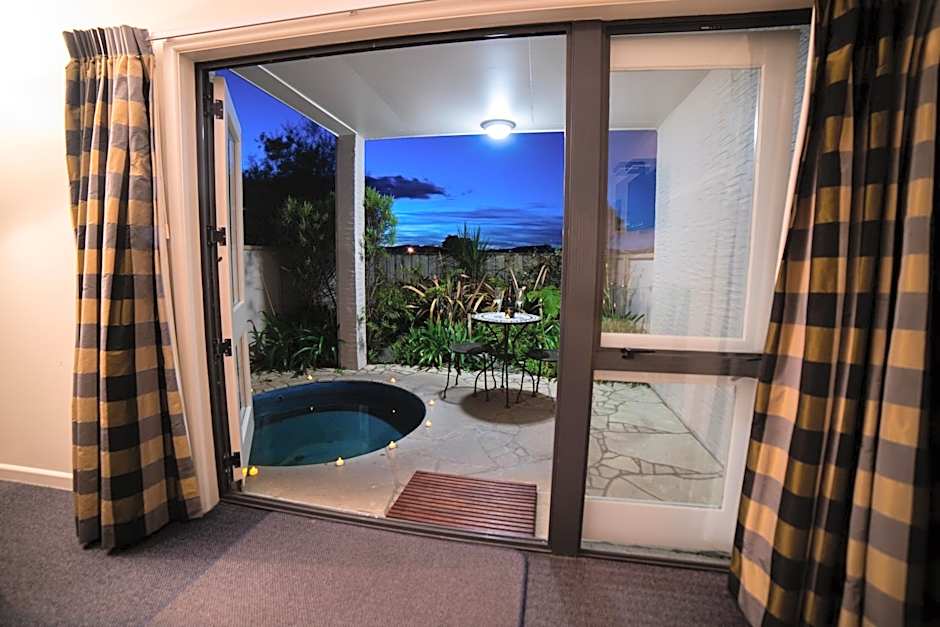 Baycrest Thermal Lodge