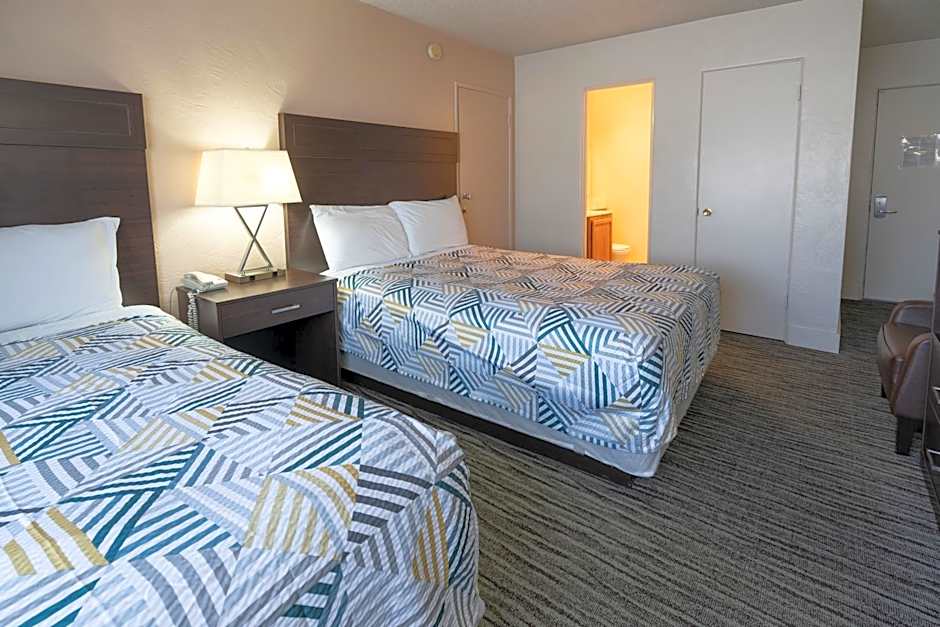 Photo 1 of 8 of 2 Queen Beds