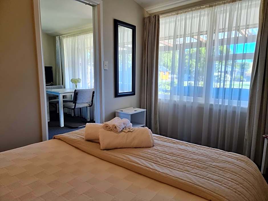 Cheviot Motels, Cabins and Camp