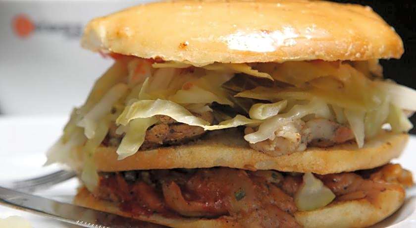 Richmond Hotel And Suites