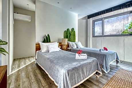 Twin Room with Private Bathroom