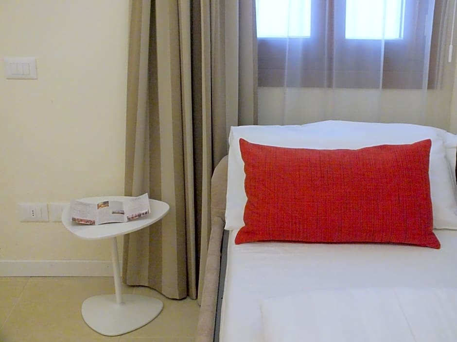Leone Hotel