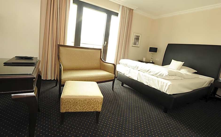 Hotel & Restaurant Schönau