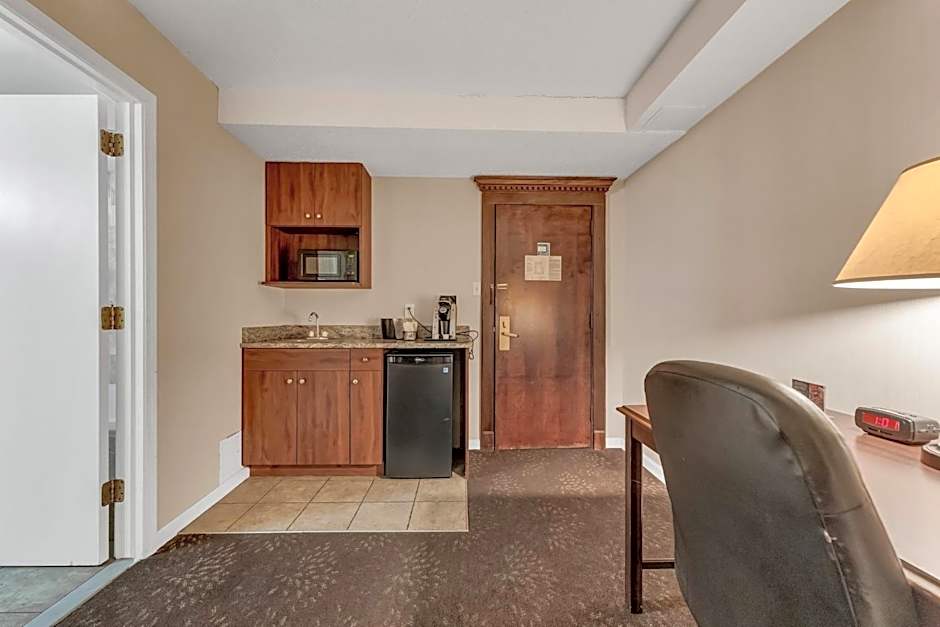 Buffalo Airport Hotel