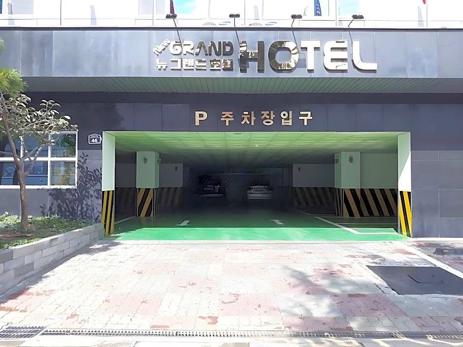 New Grand Hotel