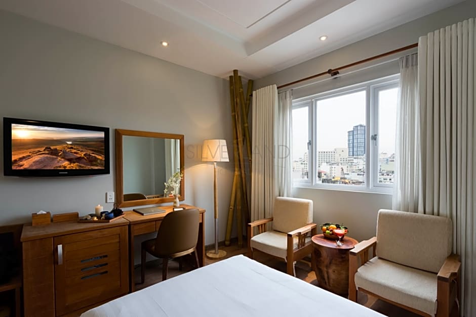 Silverland Yen Hotel