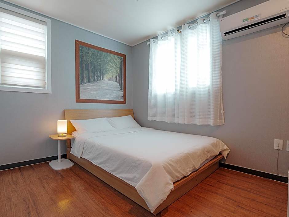 Rainboots guesthouse