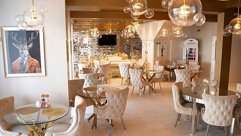 Newquay Beach Hotel by Sunday