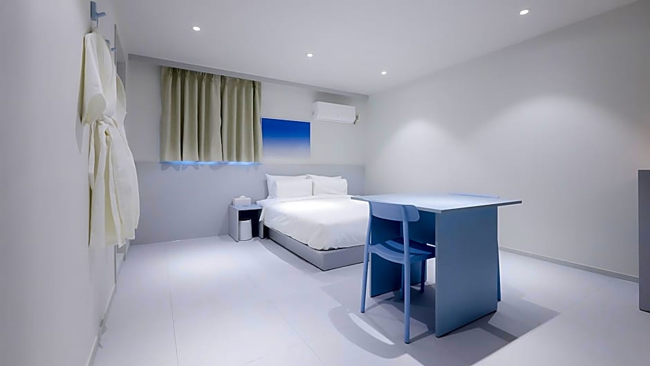 Mate Hotel