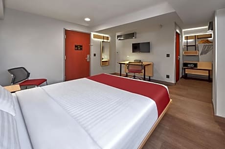 Reforma 222 Mall View, Guest room, 1 King