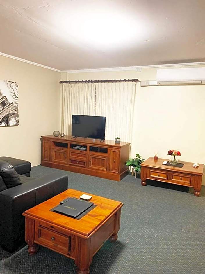 Westwood Motor Inn