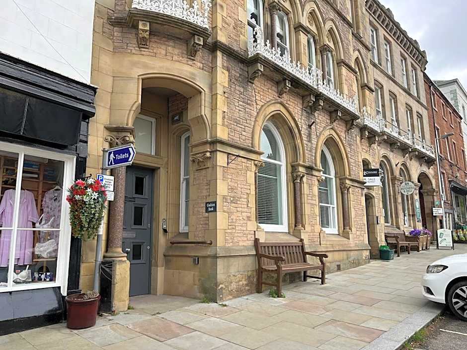 Crown and Cushion Appleby