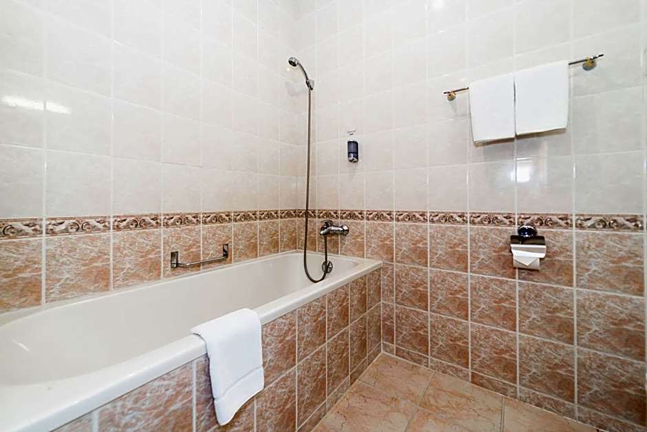 Kolonna Hotel Brigita