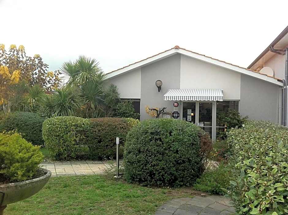 Inter-Hotel Bordeaux Ouest du Phare