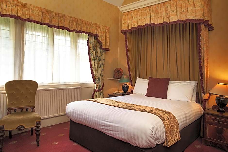 Best Western Plus Grim'S Dyke Hotel