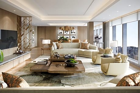 presidential suite, club lounge access, presidential suite, 1 king, skyline view