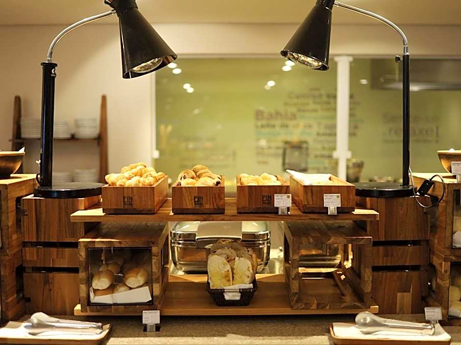 Mercure Salvador Rio Vermelho Hotel