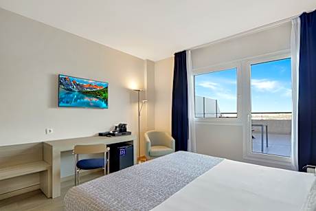 PRIVILEGE WITH TERRACE ROOM FOR SINGLE USE