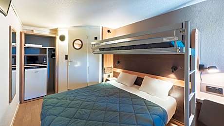 Standard Plus Queen Room with One Bunk Bed