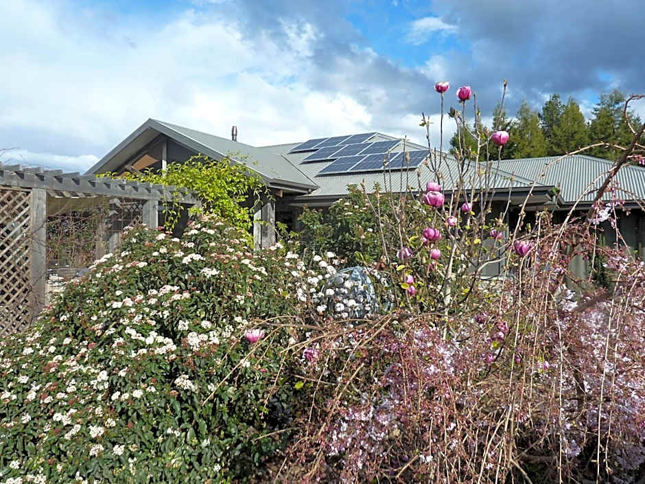 Redwood Valley B & B