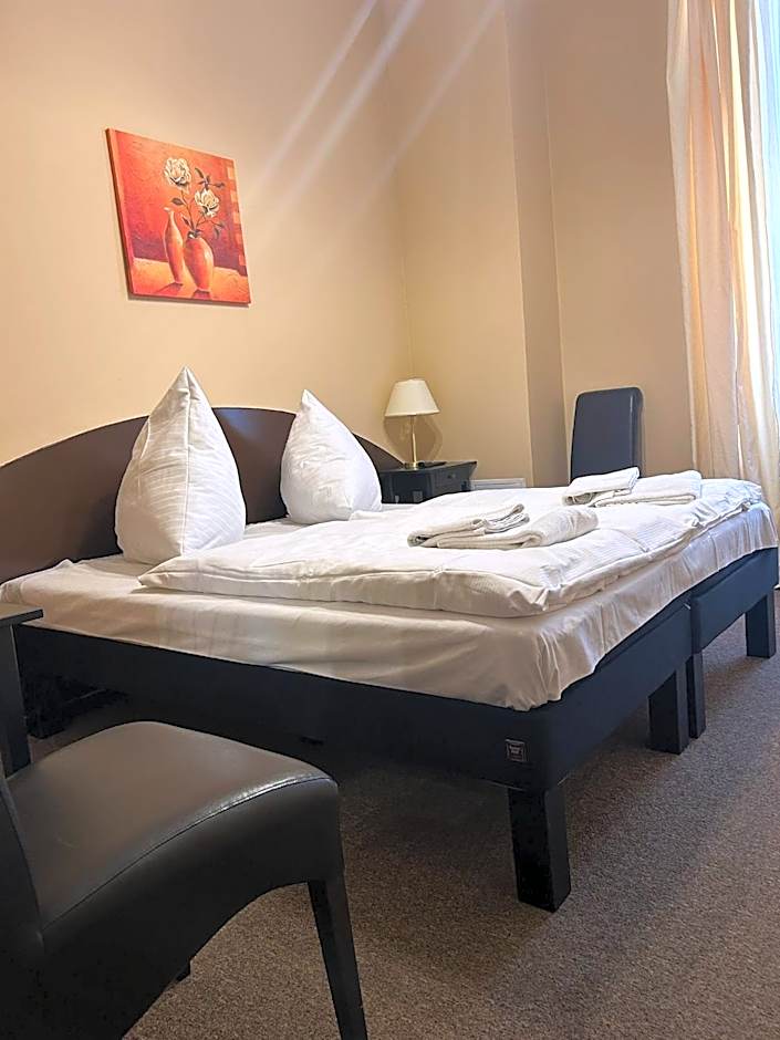 Hotel Adam
